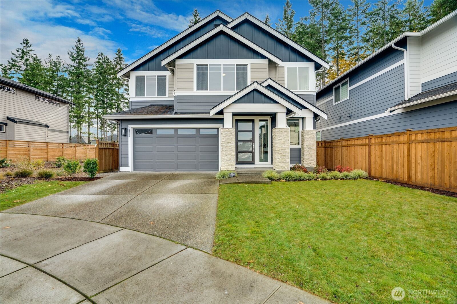 Property Photo: 12988 189th Avenue E WA 98391