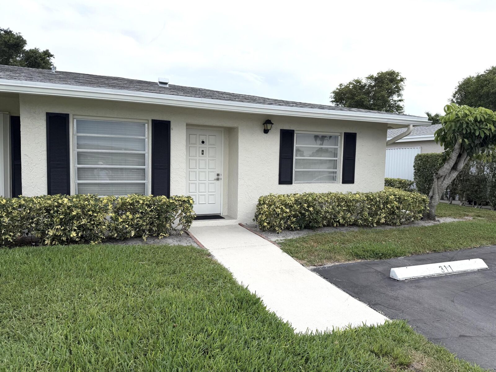 Property Photo: 2520 Pansey Lane D FL 33445