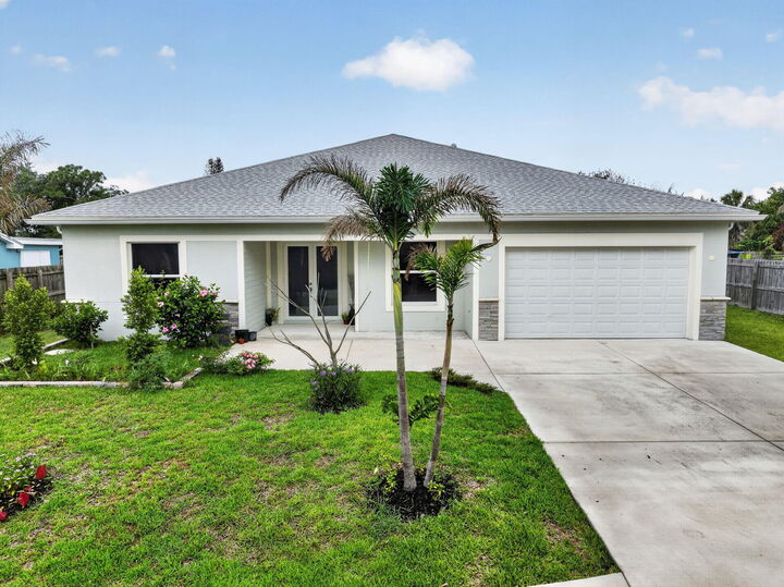 Property Photo:  1974 SW Idaho Lane  FL 34953 