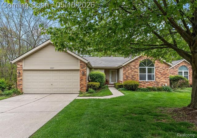 Property Photo: 19557 Cardene Way 53 MI 48167