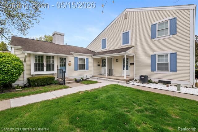 Property Photo:  21240 E Glen Haven Circle  MI 48167 