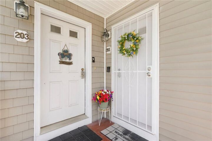 Property Photo:  231 Maple Avenue 201  RI 02840 