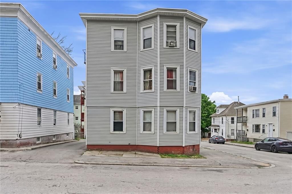 Property Photo:  2 King Street  RI 02863 