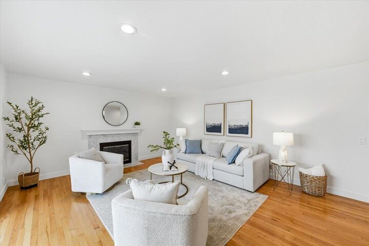 Property Photo:  1709 Canna Lane  CA 95124 