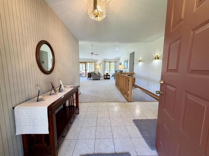 Property Photo:  206 Shady Oak Court  WI 53548 