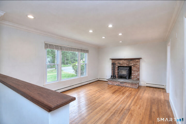 Property Photo:  350 Bennetts Farm Road  CT 06877 