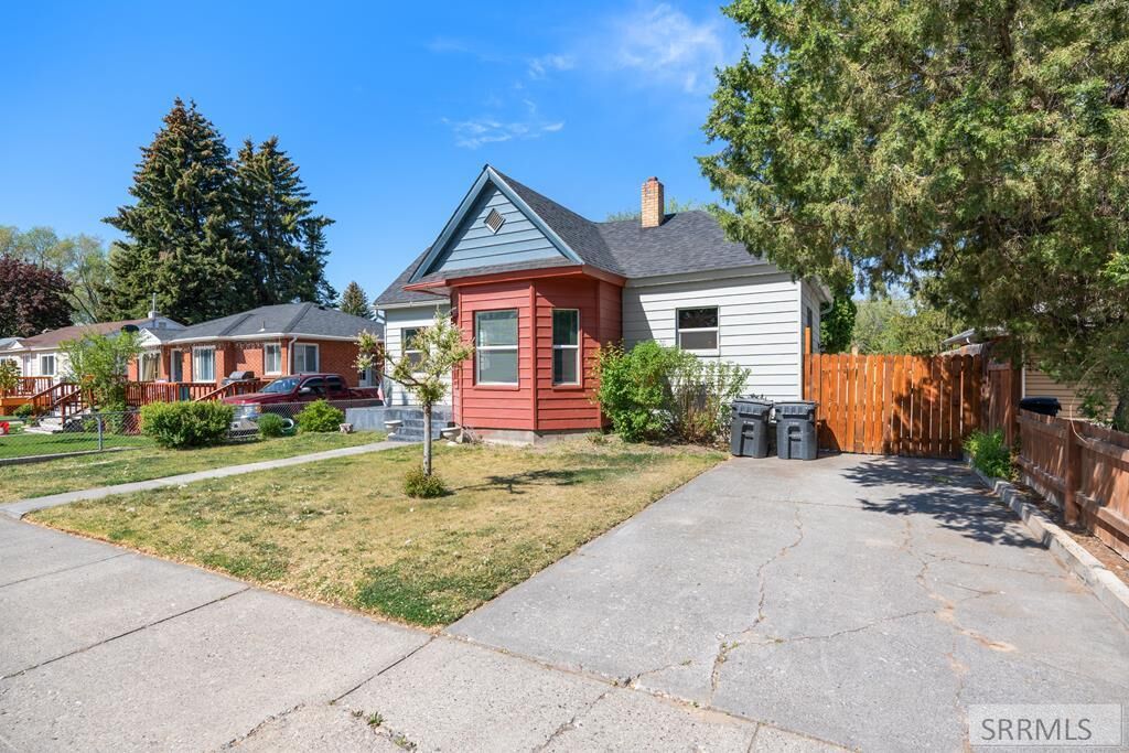Property Photo:  1153 Ada Avenue  ID 83202 