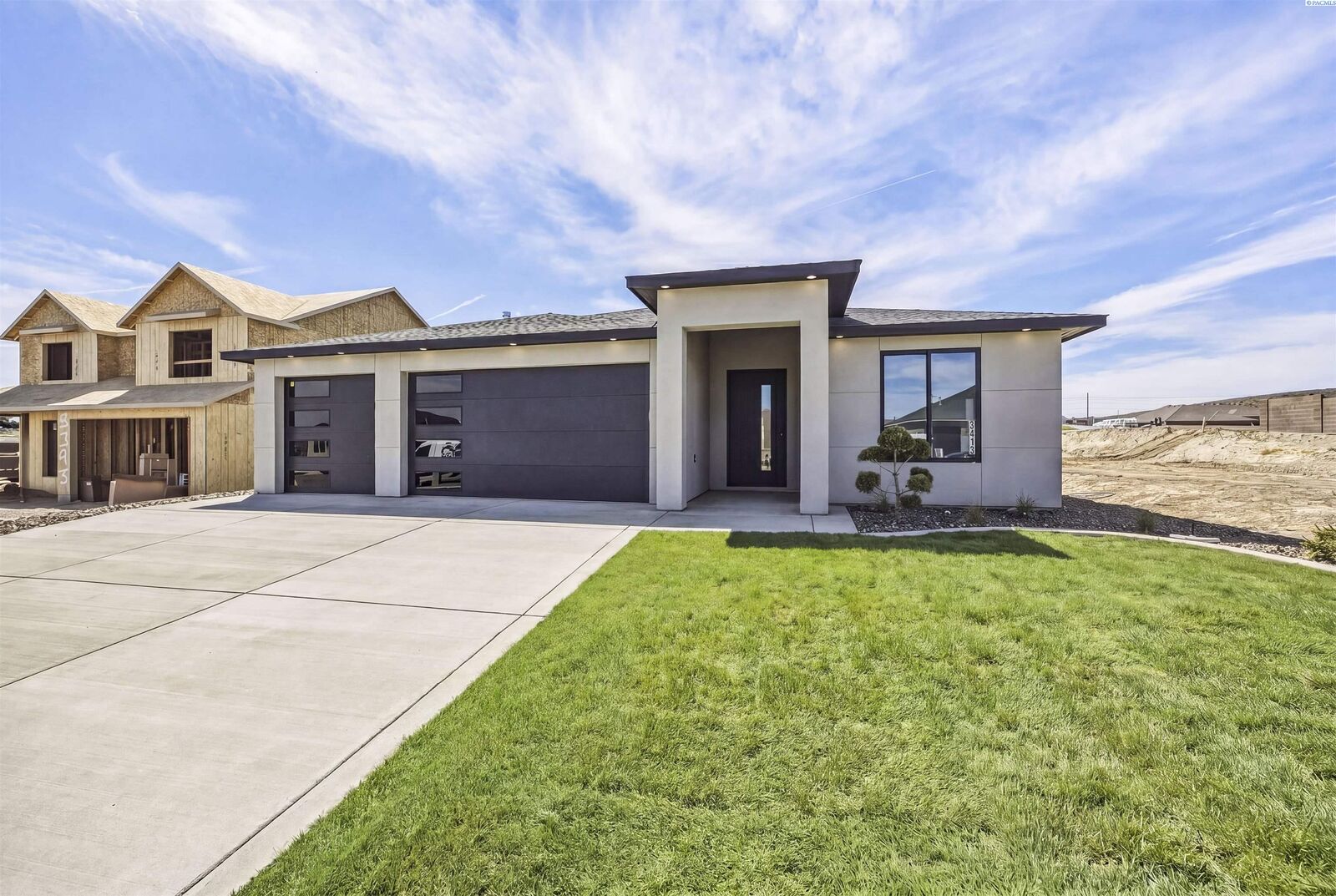 Property Photo:  3413 Allison Way  WA 99352 