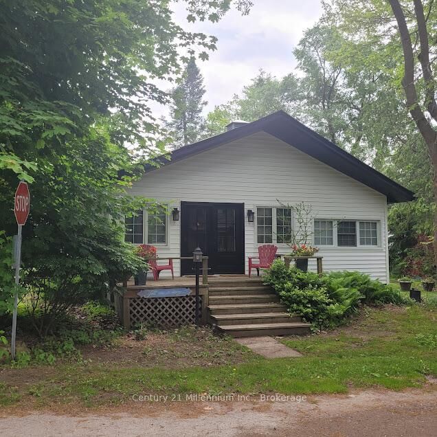 Property Photo:  19 Hastings Avenue  ON L0L 1P0 