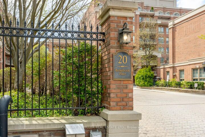 Property Photo:  20 Burkebrook Place 328  ON M4G 0A1 