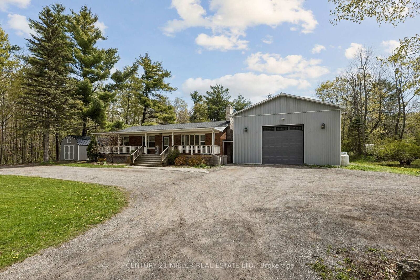 Property Photo: 6508 17 Side Road ON L7J 2M1