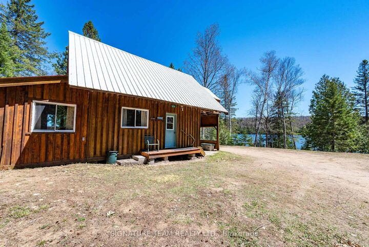 Property Photo:  527 B Lorwell Lake Drive  ON K0J 2A0 