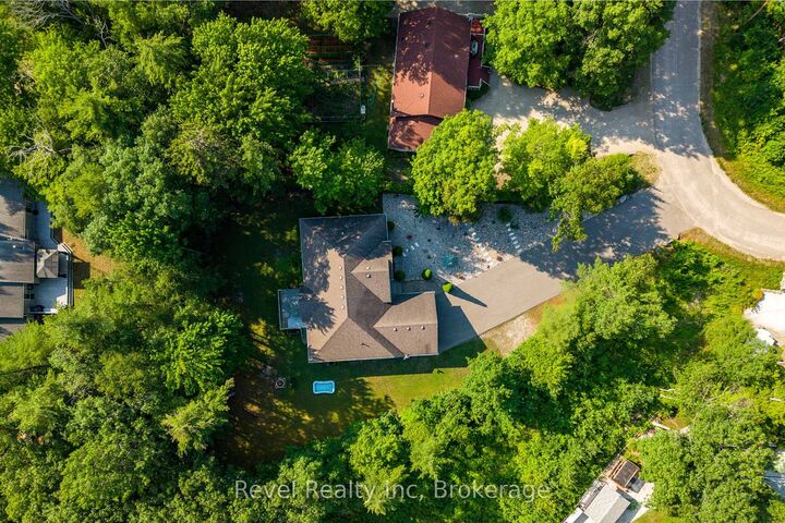 54 Vincent Circle — photo 1