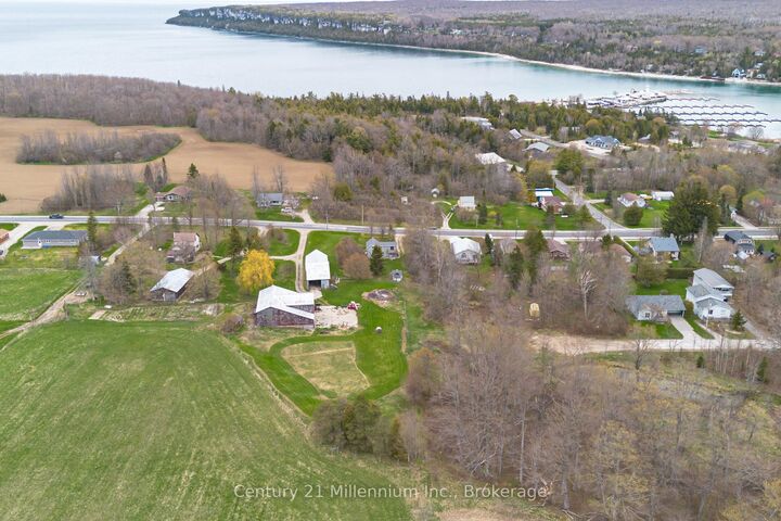 Photo de la propriété:  124 Main Street  ON N0H 1W0 
