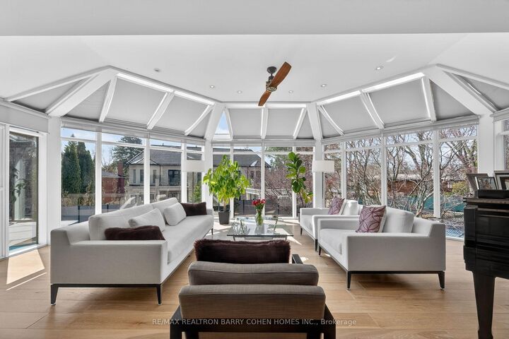 Property Photo:  5 Purling Place  ON M3B 1V4 