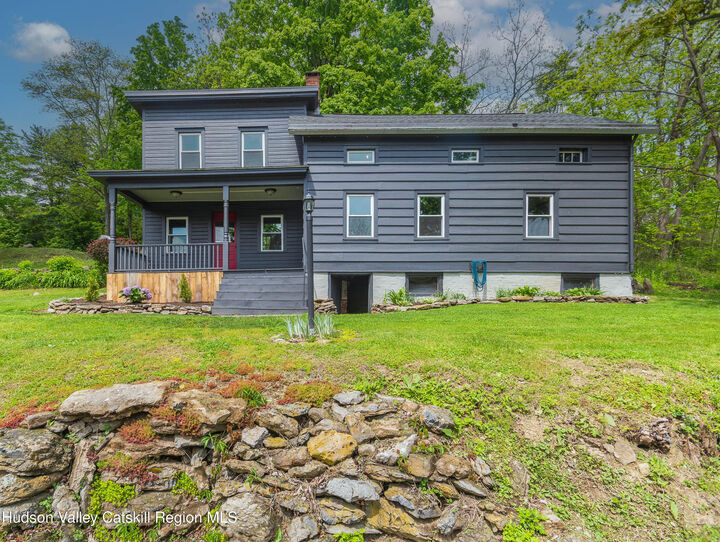 Property Photo: 1625 New York 32 NY 12477