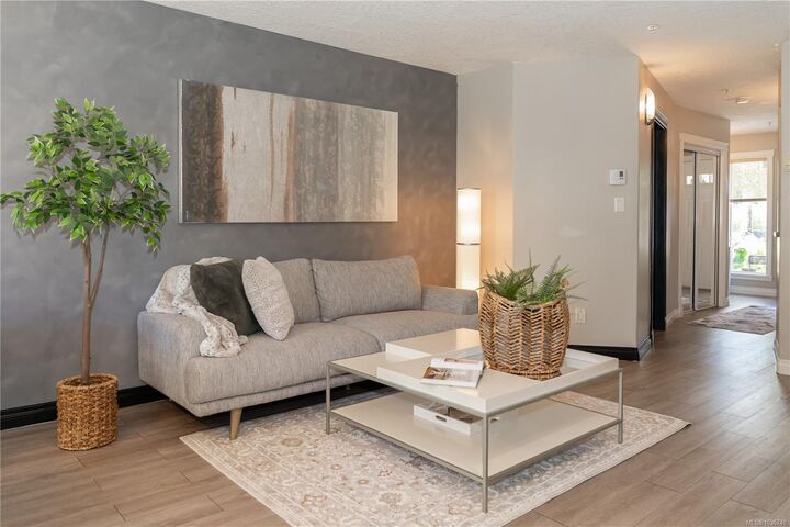 Property Photo: 172 Belmont Rd #2 BC V9C 1B1