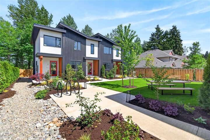 Property Photo:  1590 Piercy Ave #8  BC V9N 3E9 