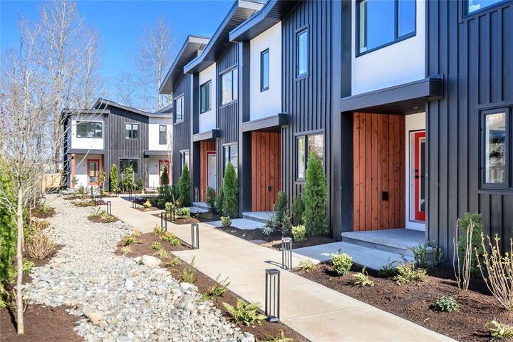 Property Photo: 1590 Piercy Ave #4 BC V9N 3E9