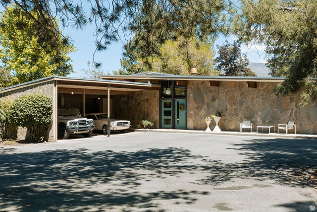 Property Photo: 5457 S Cottonwood Club Dr E UT 84117