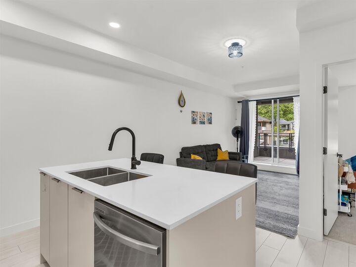 Property Photo: 13439 94A Avenue 204 BC V3V 0G9