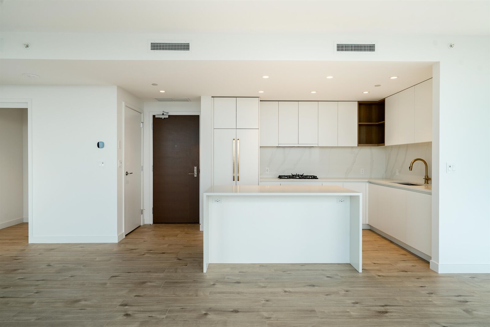 Property Photo: 720 Farrow Street 4007 BC V3J 0P3