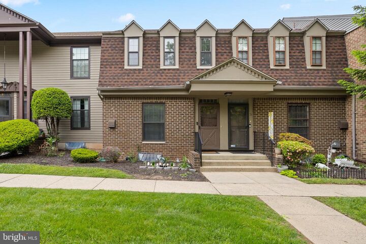 Property Photo:  323 Gills Lane  NJ 08830 