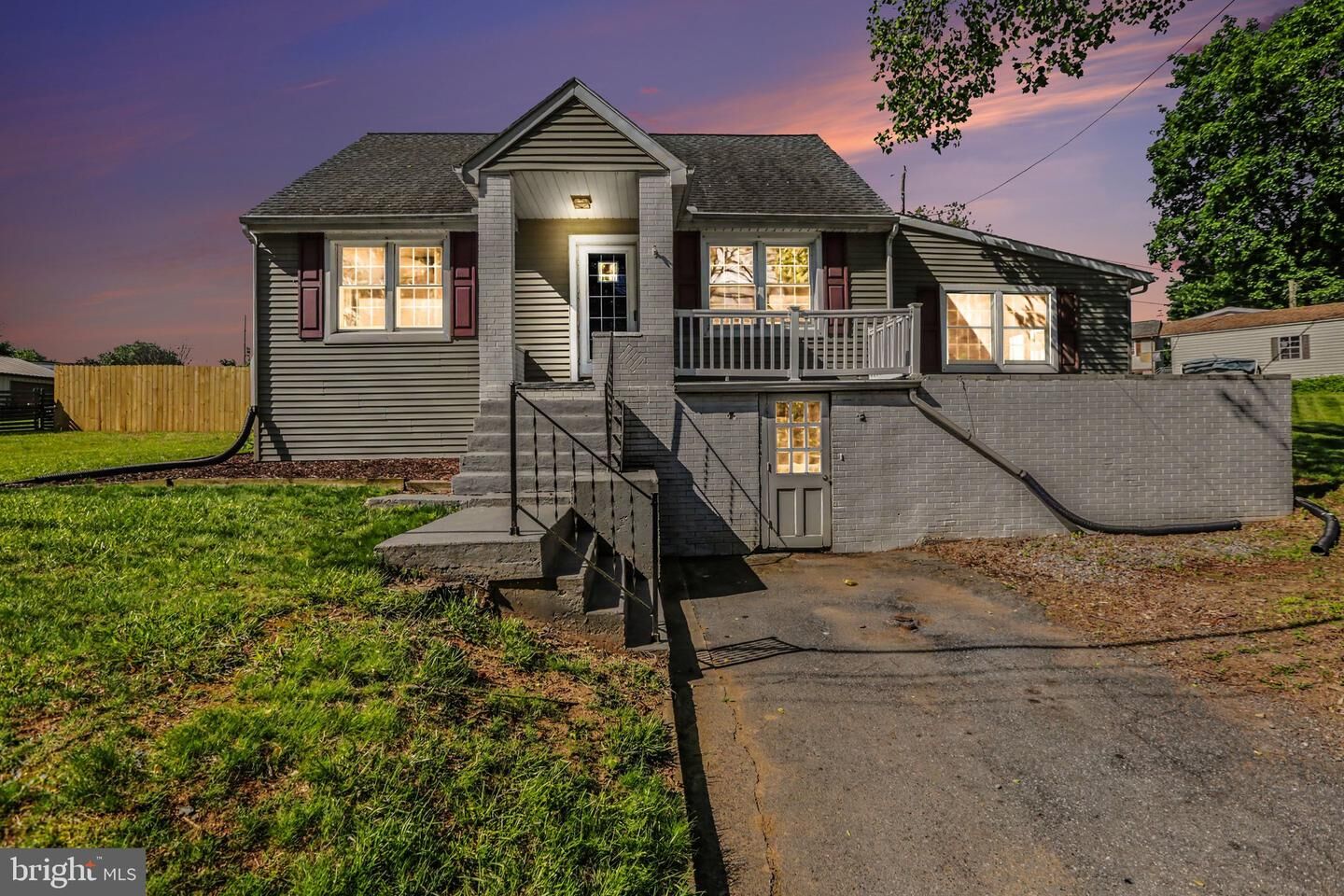 Property Photo:  214 N Railroad Street  PA 17036 