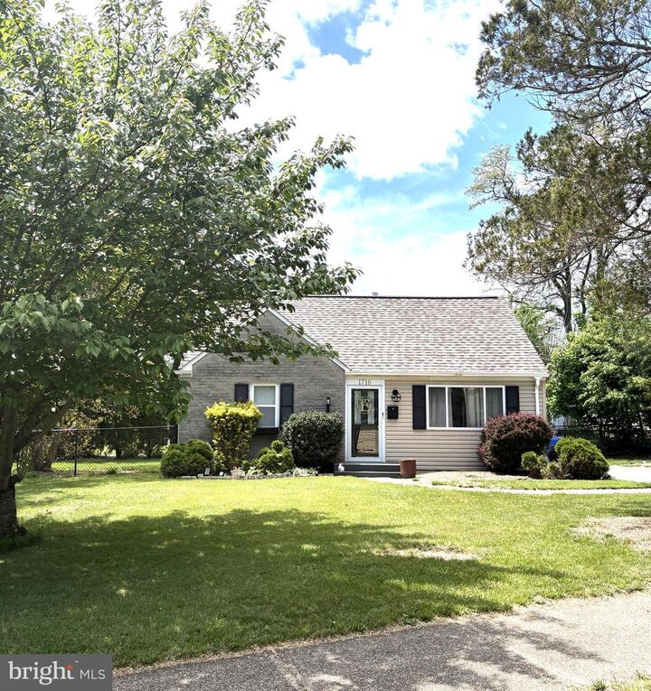 Property Photo:  1716 Glenside Drive  PA 17109 