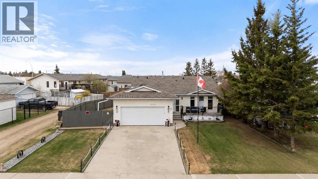Property Photo: 4319 54 Avenue AB T0B 4J0
