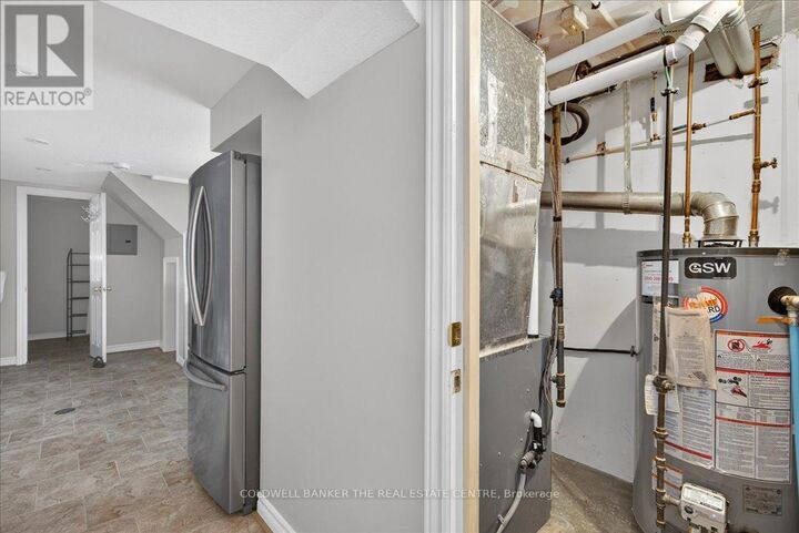 Property Photo:  117 Bolton Avenue  ON L3Y 2X3 