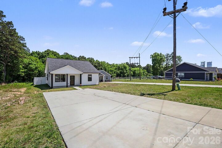 Property Photo: 2664 Meadow Street NC 28056