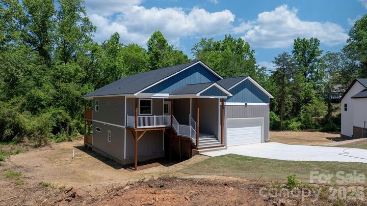 Property Photo:  41 Tennyson Drive  NC 28681 