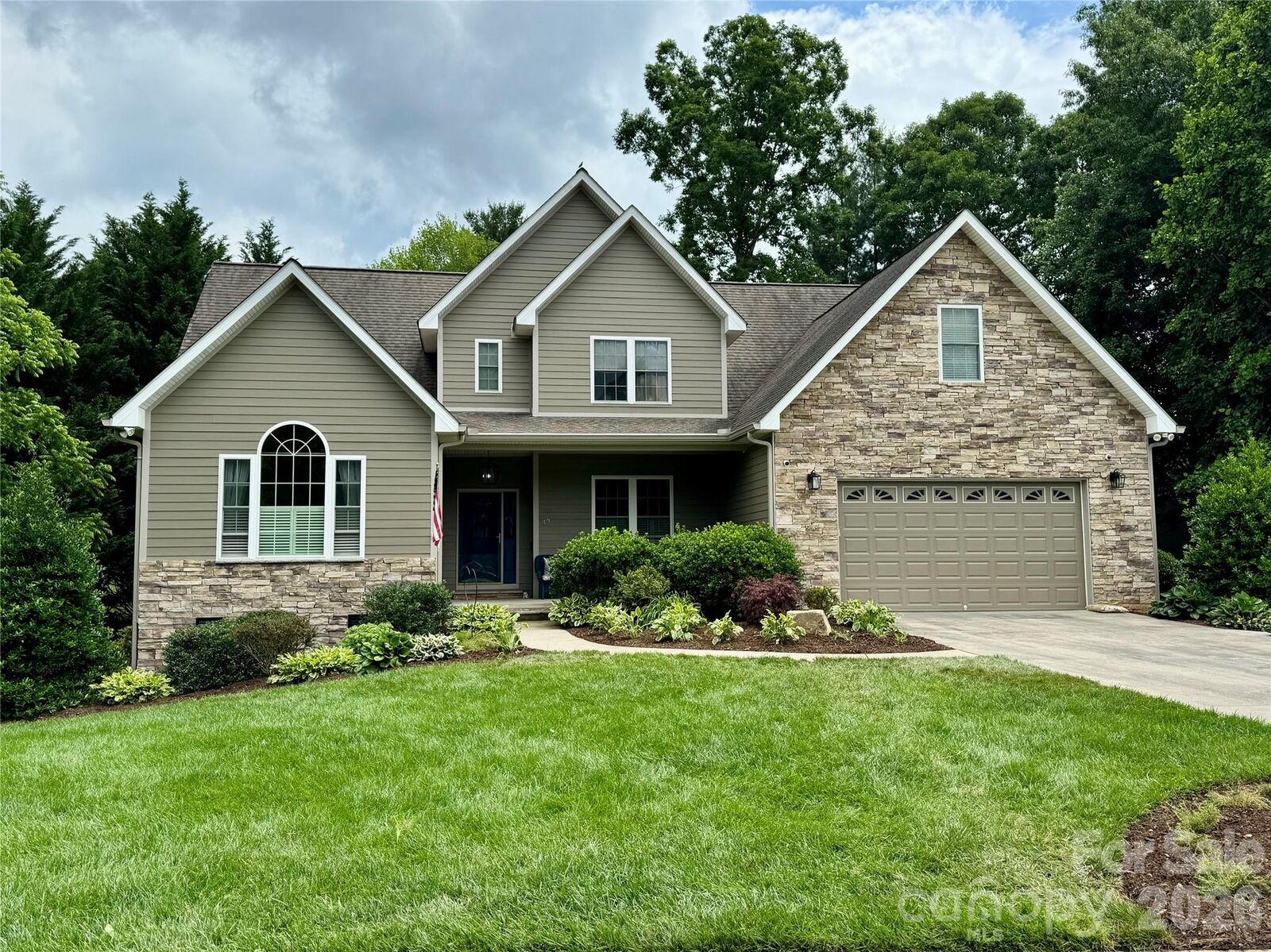 Property Photo:  47 Drakes Meadow Lane  NC 28704 