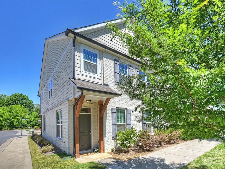 Property Photo:  111 Cranford Drive  NC 28134 