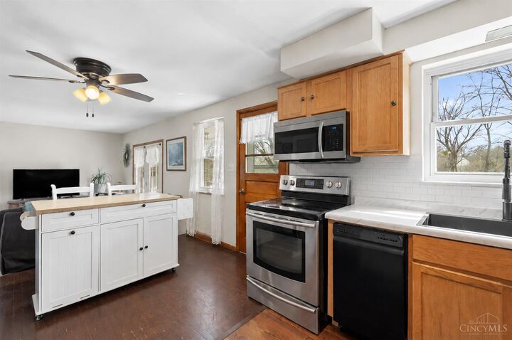 Property Photo:  873 E US Rt 22 &Amp 3  OH 45152 
