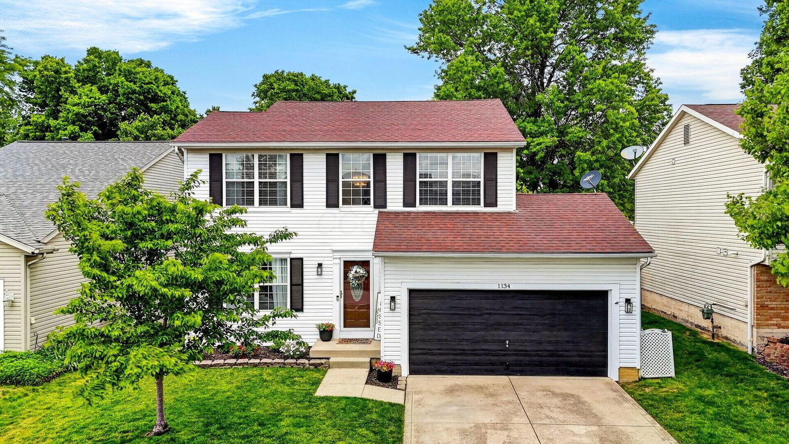 Property Photo:  1134 Viewpointe Drive  OH 43207 