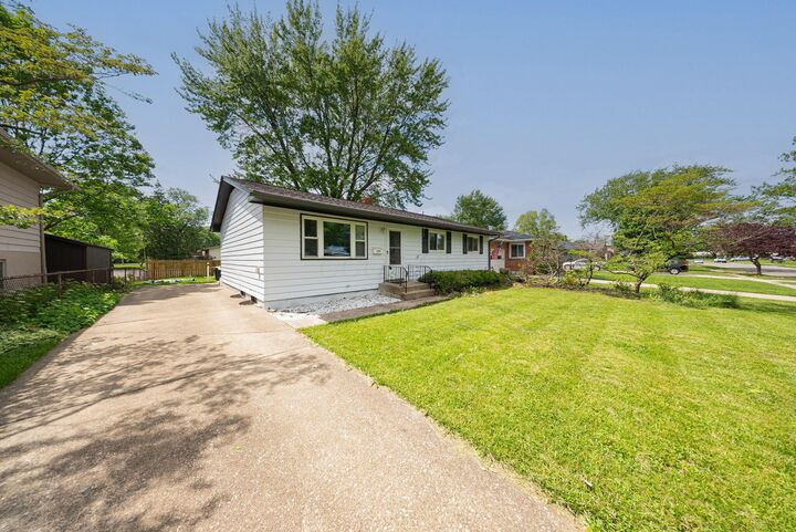 Property Photo: 4459 Hartwell Road OH 43224