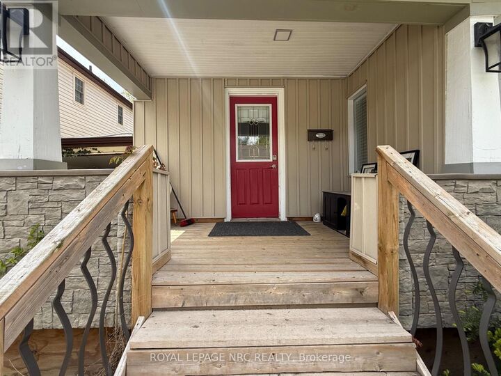 Property Photo:  5715 Highland Avenue Upper Unit  ON L2G 4X2 