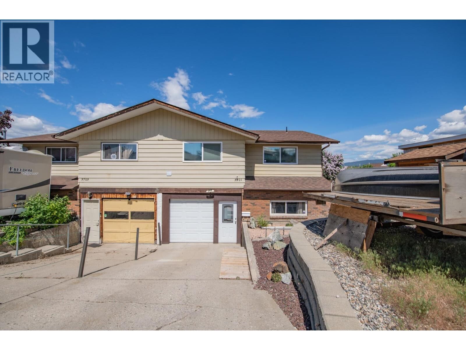 Property Photo:  3701 15 Avenue  BC V1T 7Z6 