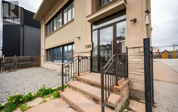 Property Photo:  130 Wellington Street  ON L8R 1N3 