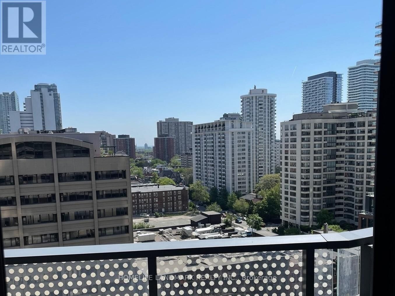 Property Photo:  11 Wellesley Street West 912  ON M4Y 0G4 