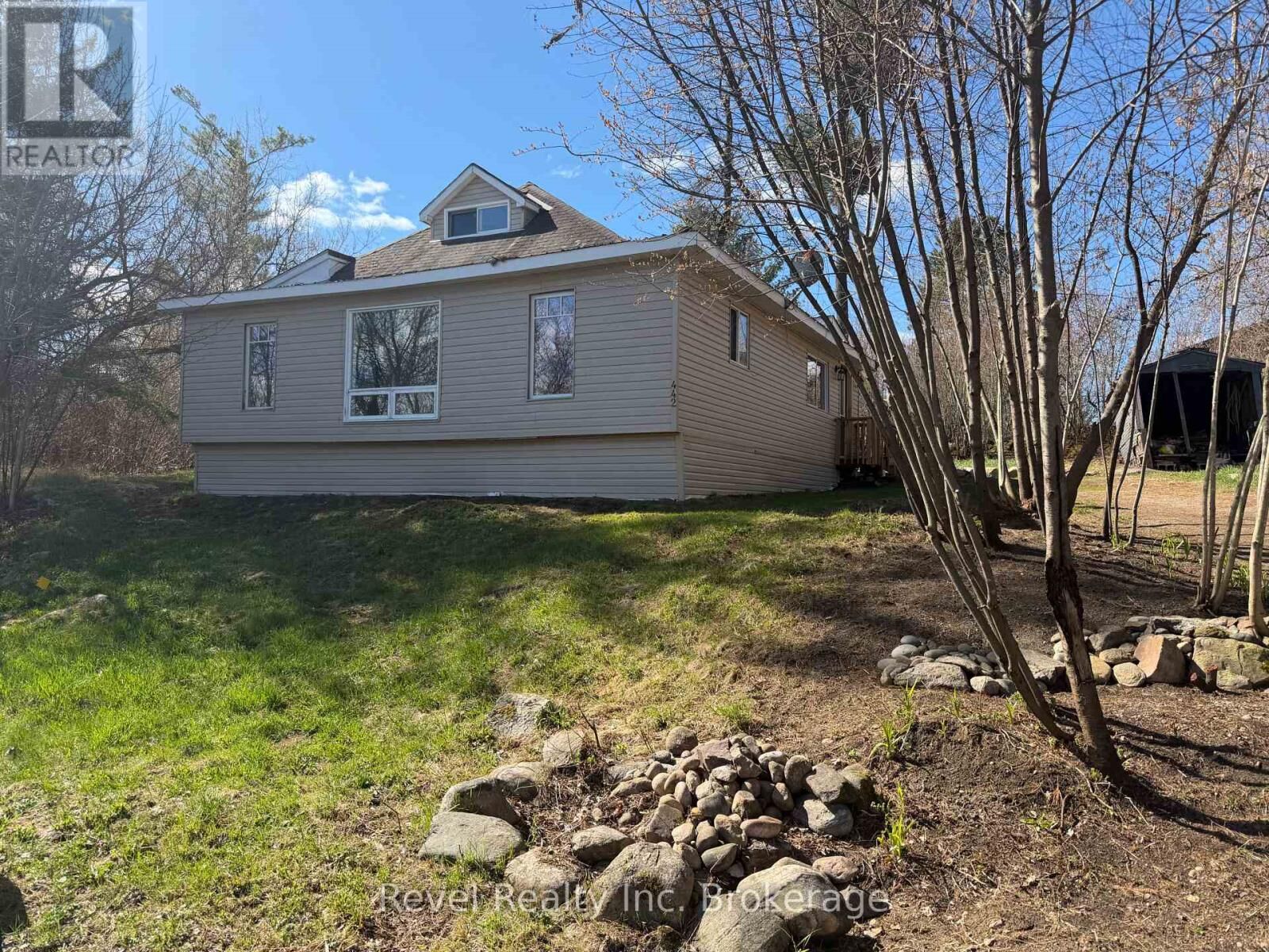 Property Photo:  442 Pine Street  ON P0H 1V0 