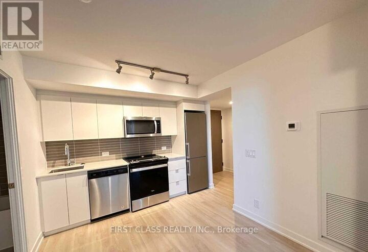 Property Photo:  30 Tretti Way 526  ON M3H 0E3 