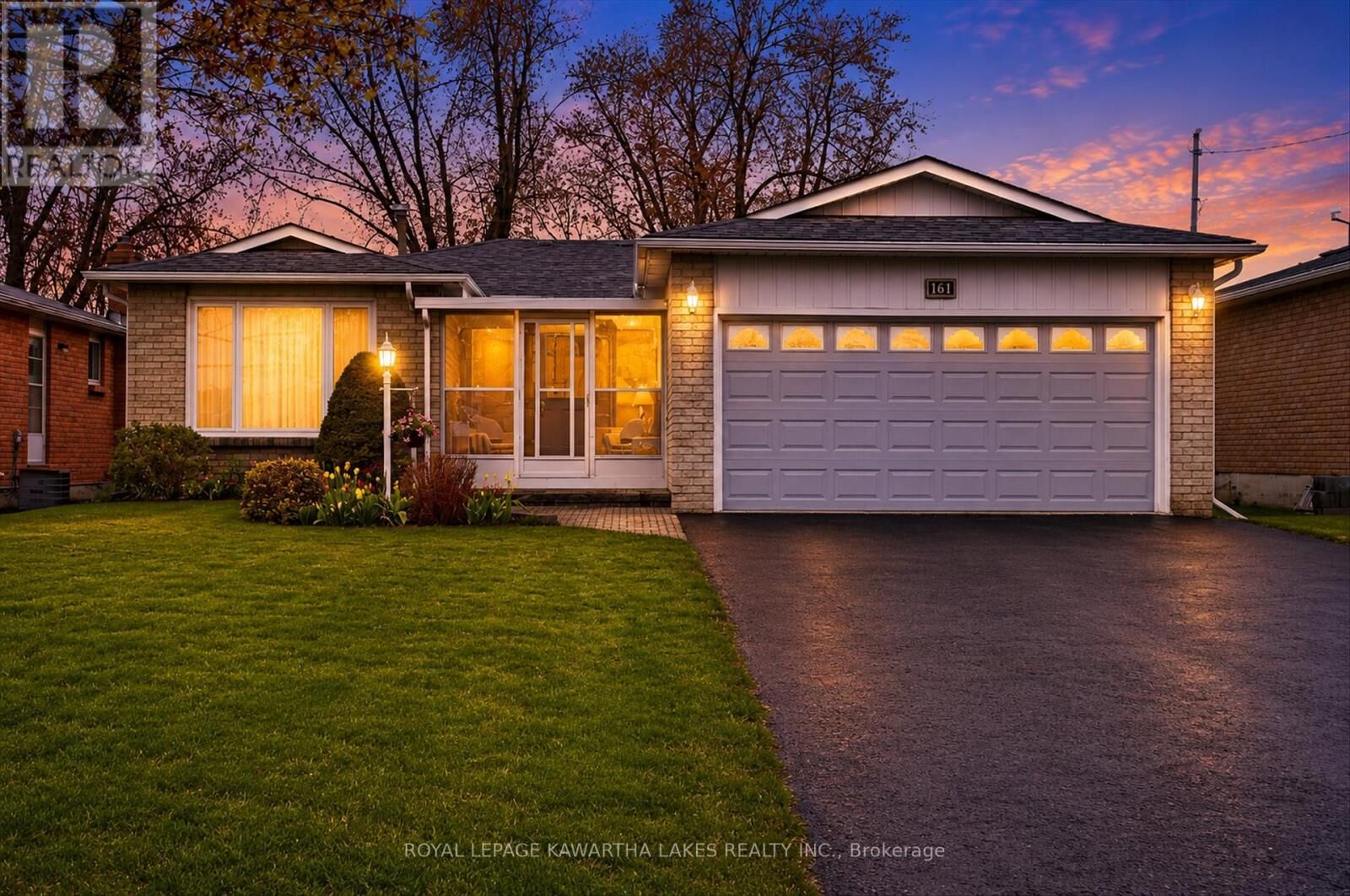Property Photo:  161 Angeline Street North  ON K9V 4X3 