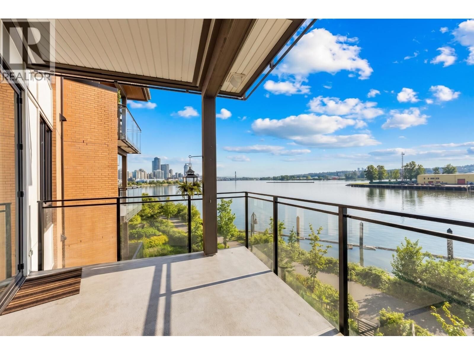 Property Photo:  220 Salter Street 313  BC V3M 0H4 
