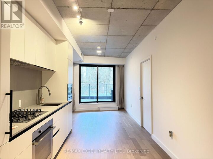 Property Photo:  1720 Bayview Avenue 218  ON M4G 0E5 