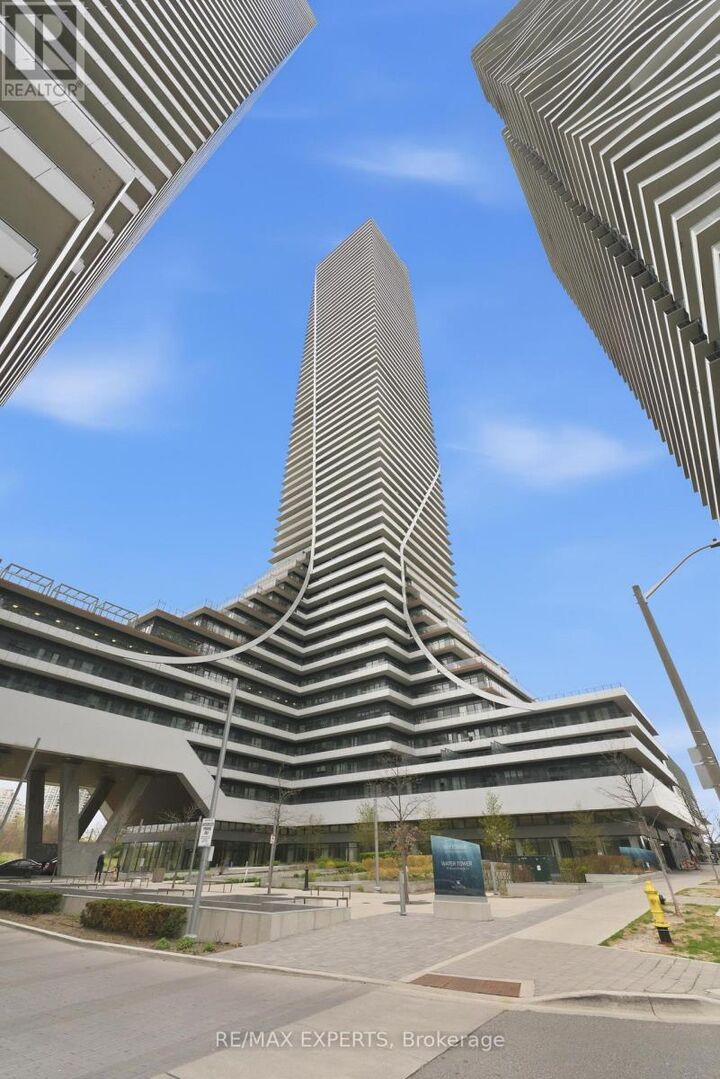 Property Photo:  30 Shore Breeze Drive 5606  ON M8V 0J1 