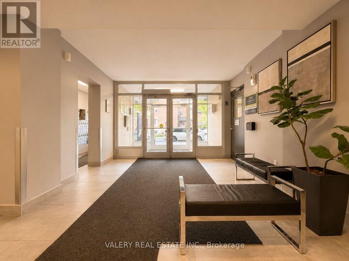 Property Photo:  324 Cambridge Street 435  ON K1R 7B5 