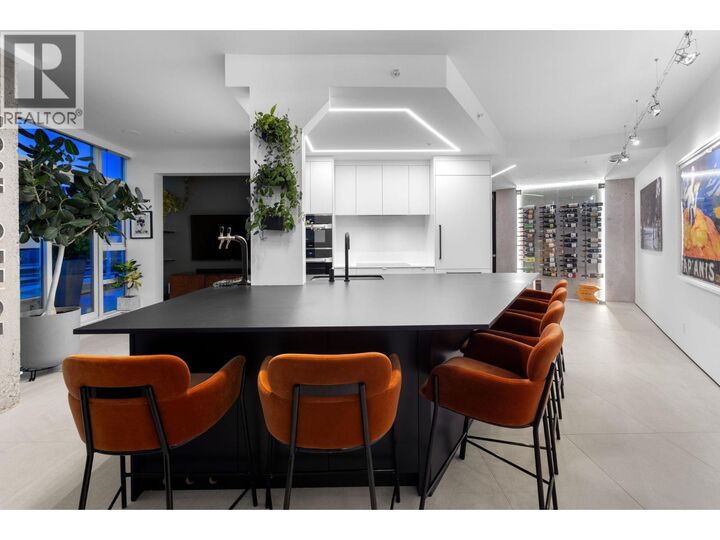 Property Photo:  189 Davie Street Ph 1701  BC V6Z 2X9 